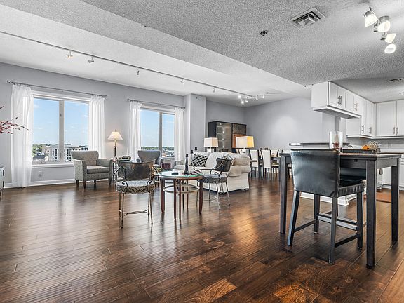 5th image of 127 Campau Cir NW #1714