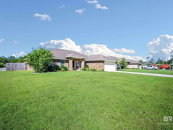 2nd image of 15405 Hearthstone Dr
