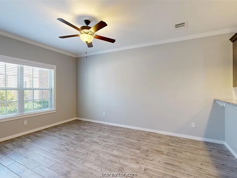 301 Sw Pkwy #341 — Photo 6