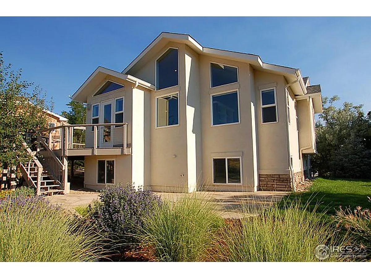Building Photo - 3540 Longwood Ave
