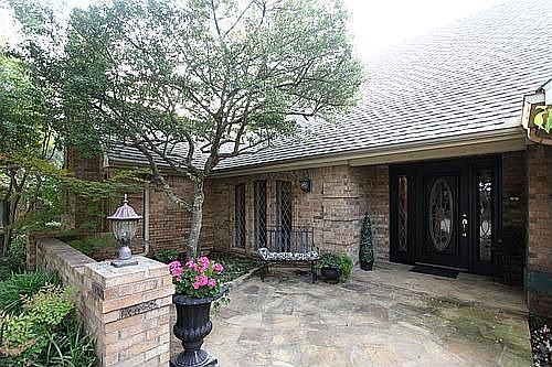 1st image of 3304 Henri Ct