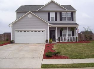 102 Airleigh Pl, Richlands, NC 28574