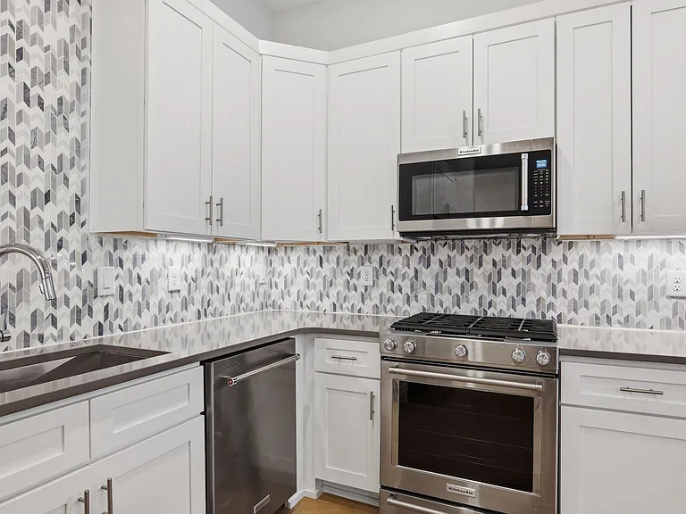 119 Acklen Park Dr #101 — Photo 8