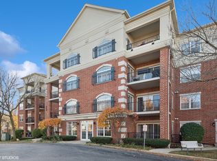 0S099 Lee Ct UNIT 101, Winfield, IL 60190