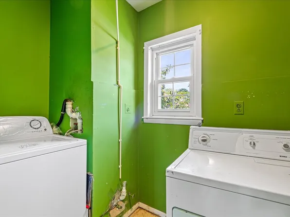 87-02 188th Street image 12 of 28