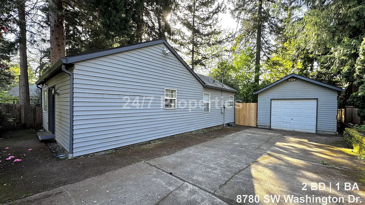 Building Photo - 8780 SW Washington Dr