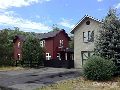 Lots of options here. Main house & ADU