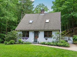 17 Oaklands Rd, Newfields, NH 03856