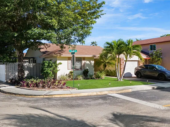 13991 Dominion Pl, Davie, FL 33325