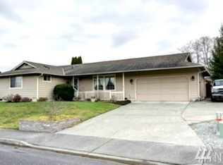 906 S 21st Pl, Mount Vernon, WA 98274