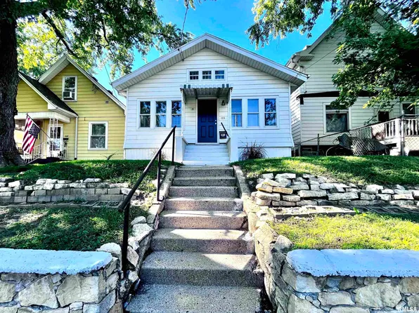 133 NE Rock Island Ave, Peoria, IL 61603