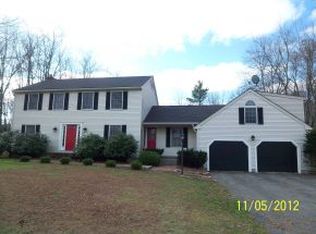 28 Gallant Dr, Hampstead, NH 03841