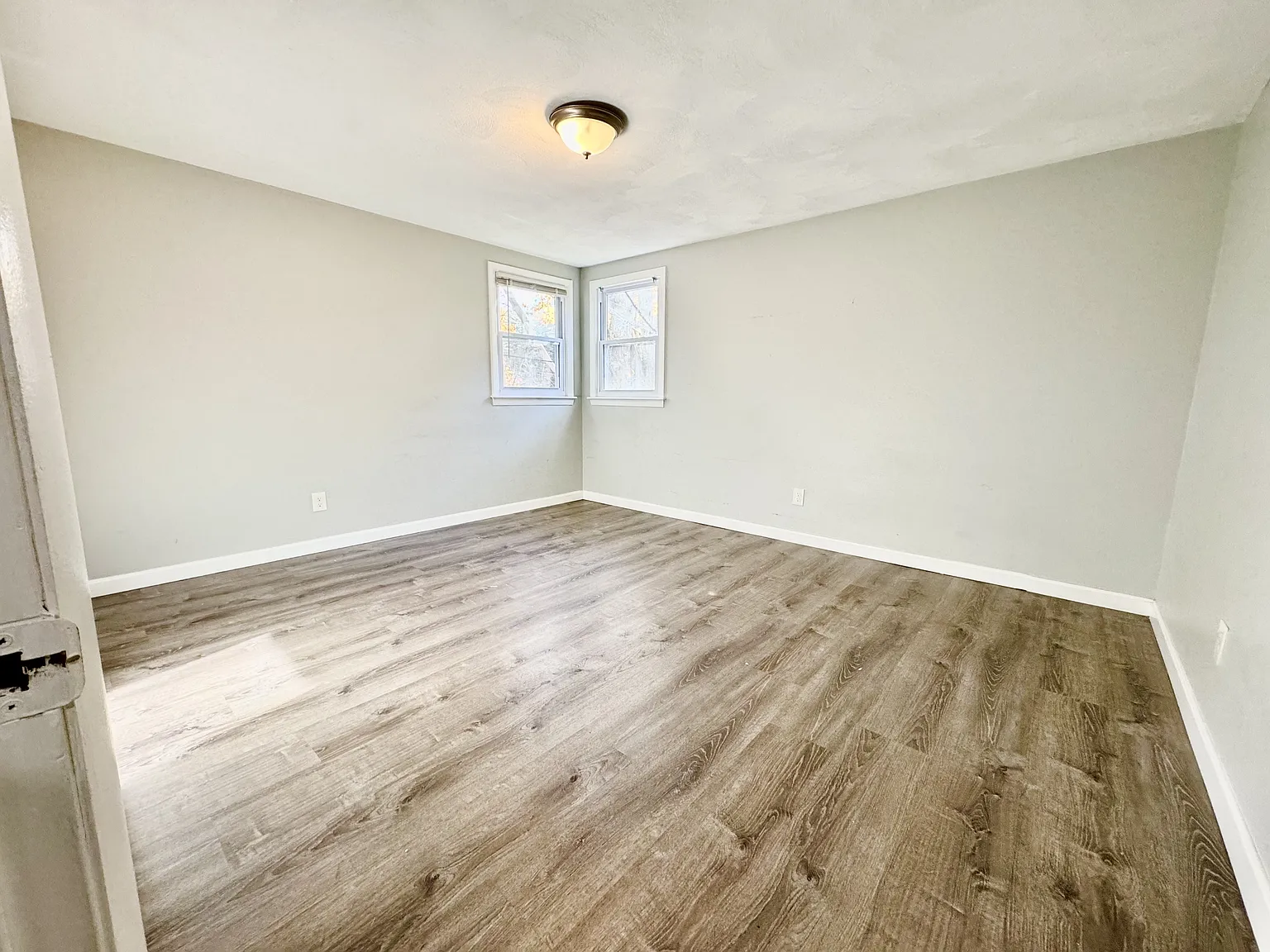 8 Lanesboro Road — Photo 4