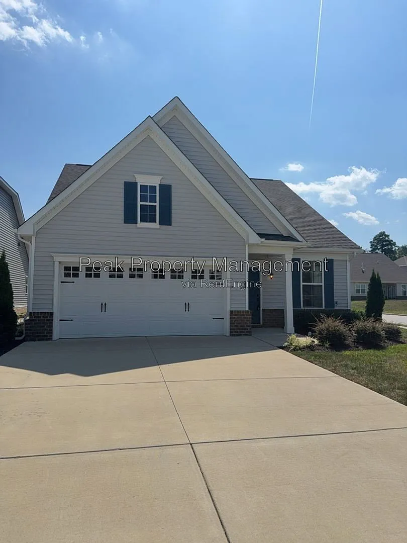 3 bed, 3.0 bath, 1687 sqft, $2,600 — Photo 1