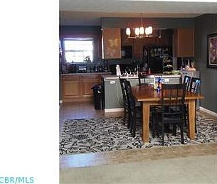 5th image of 330 Golden Valley Dr