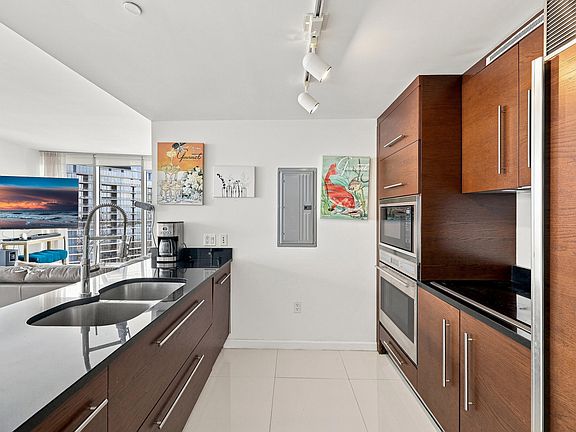 3rd image of 465 Brickell Ave APT 5102