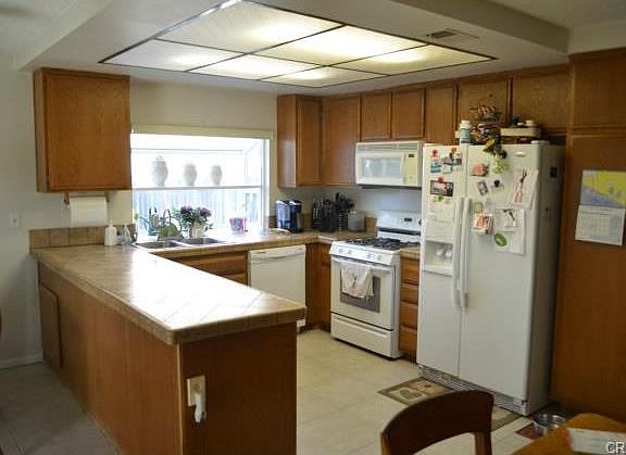 5th image of 5517 N Dahlia St