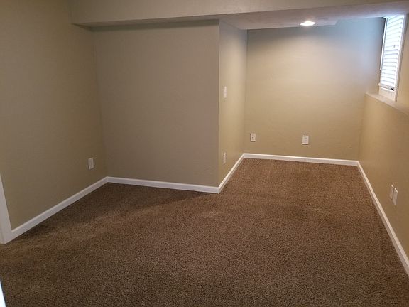 Downstairs Large Bedroom