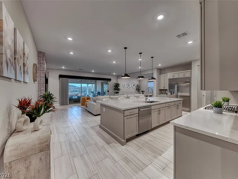 375 Portus Delphini Ct — Photo 19