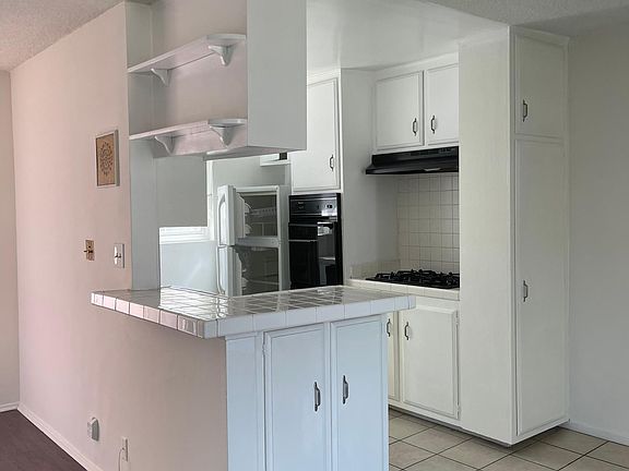 2nd image of 739 N Croft Ave #307