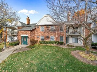 4308 W Shamrock Ln, McHenry, IL 60050