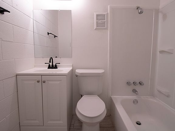 5th image of 1012 Adams Ave #2-2A