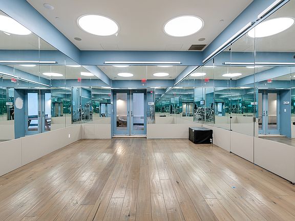 4th image of 25 Broad St APT 4T