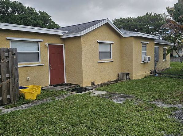 4329 Whispering Pines Rd
