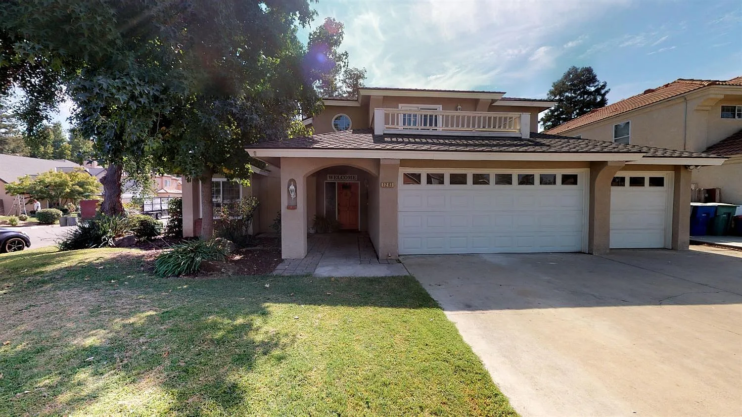 1203 E Salem Ave photo 1