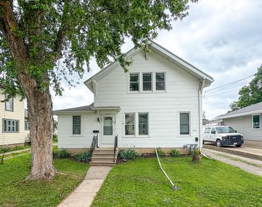 417 W 7th Ave, Oshkosh, WI, 54902