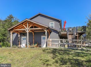 9 Whiskey Mountain Trl, Berkeley Springs, WV 25411