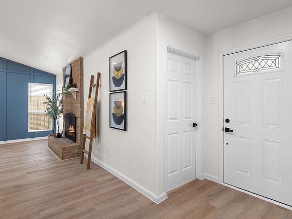 5th image of 7204 Towering Oaks Dr