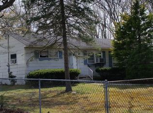 56 Lucy St, Lakewood, NJ 08701