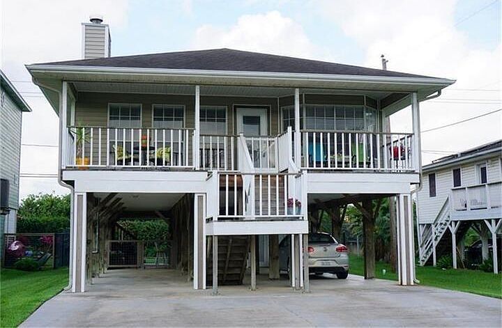 1st image of 272 Seminole Dr
