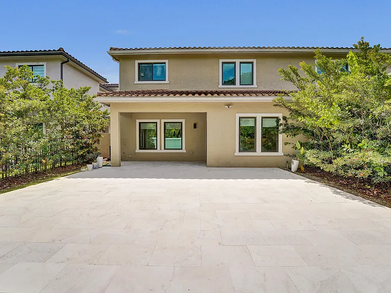 5939 Brookfield Cir W — Photo 28