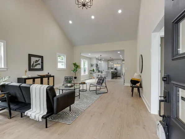 1725 14th Ave N, Nashville, TN 37208