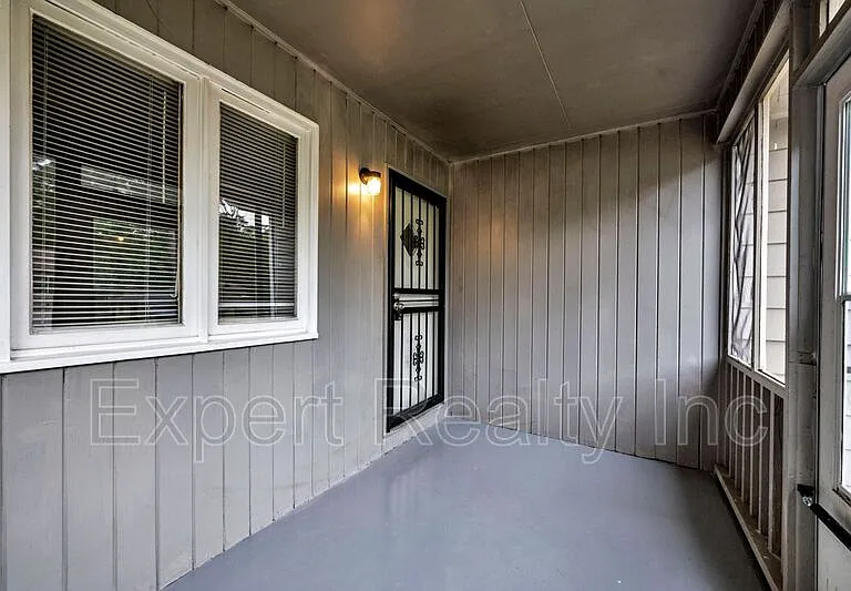 7428 Paris Ave — Photo 22