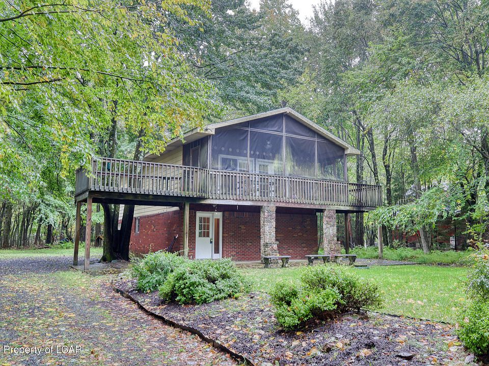 1st image of 200 Birch Dr