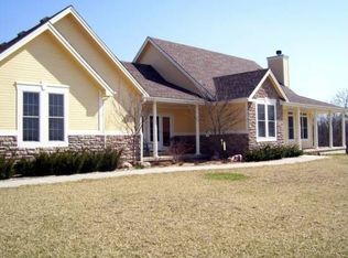 28520 183rd St, Leavenworth, KS 66048