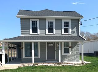 910 Ames St, Lockport, IL 60441