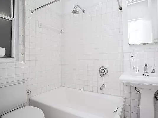 Rented by Guidance Realty Corp. | media 22