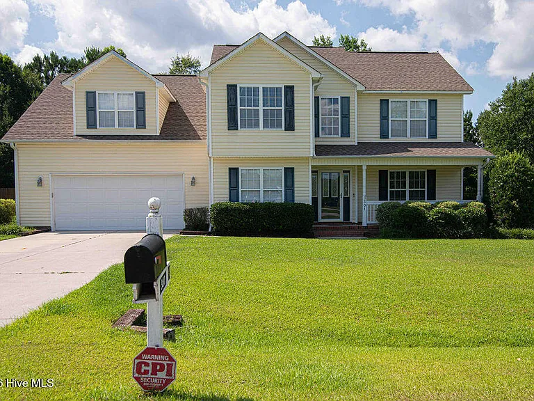 301 Old Dam Rd — Photo 1