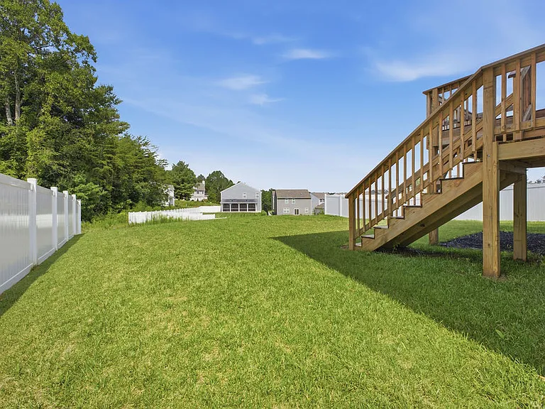 560 Country Oak Dr — Photo 7