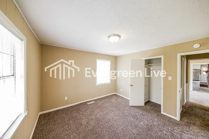 3 bed, 2.0 bath, 1603 sqft, $1,395 — Photo 4