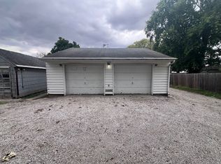205 E Sangamon St #G, Fisher, IL