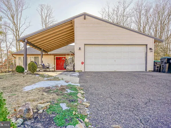 51 Pittman Ln, Sicklerville, NJ 08081