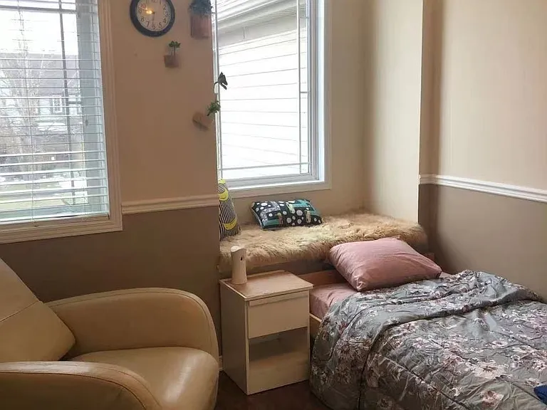 829 Whetherfield St — Photo 19