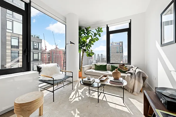 Rented by Nest Seekers International | media 44