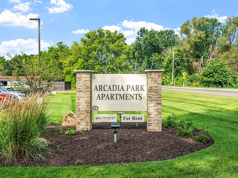 Arcadia Park Apartments — Photo 1