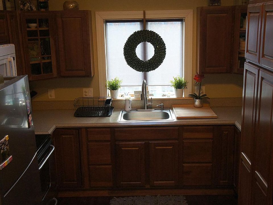 1st image of 14 Sullivan Ave